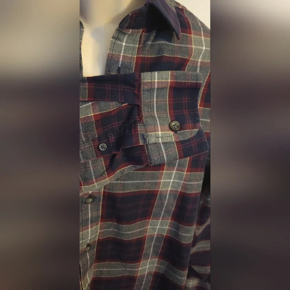 UNTUCKit Alentejo Button Down Shirt Men’s Large Slim Fit Maroon and Navy Plaid - Picture 5 of 12